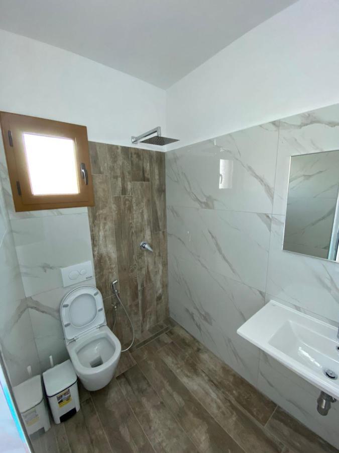 Hôtel Vila Arlind à Vlorë Extérieur photo